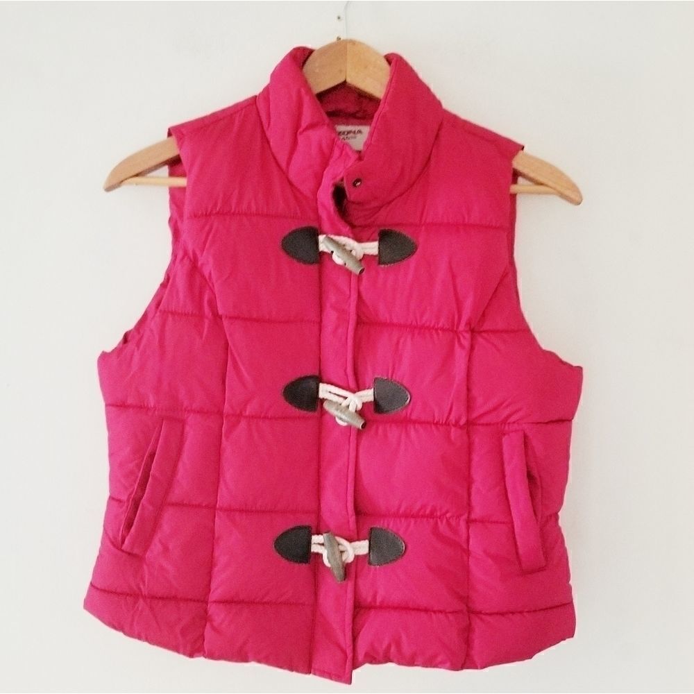 Arizona Jean Co puffer best with toggle closure
